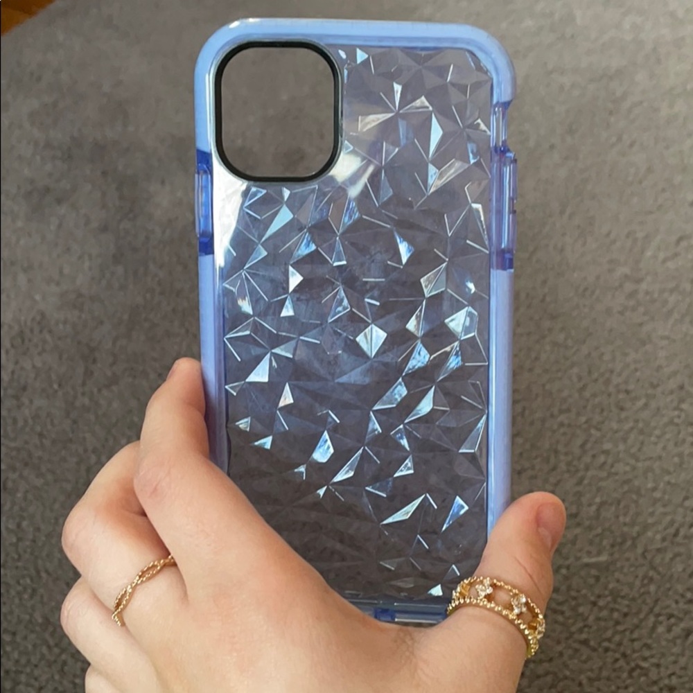 iPhone 11 case - Picture 2 of 5